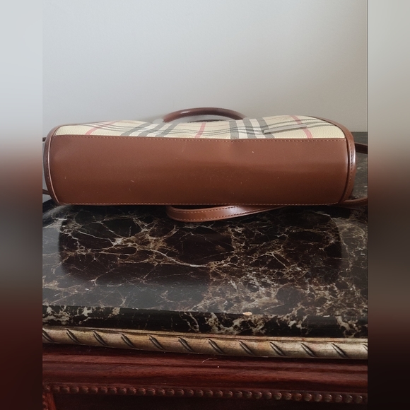 Handbag - Picture 4 of 8